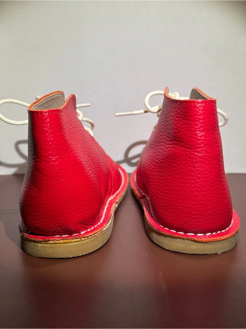 Monkey Feet Pebbled.  Red Leather Lace-Up Kids Boots EUC Youth 5-6
